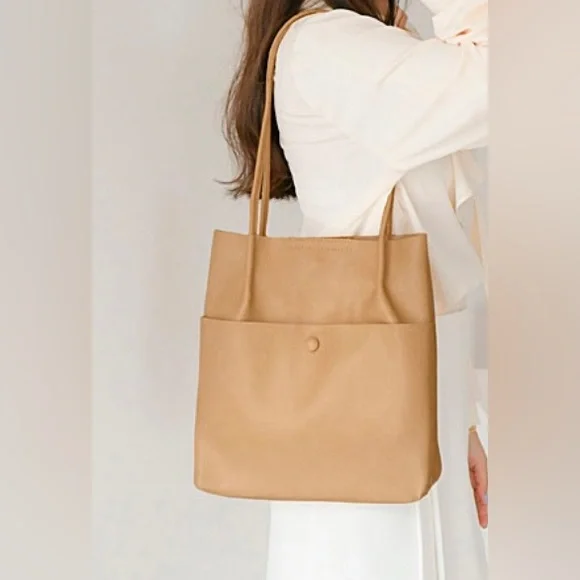 Simons Tan Shoulder Bag - Picture 2 of 4